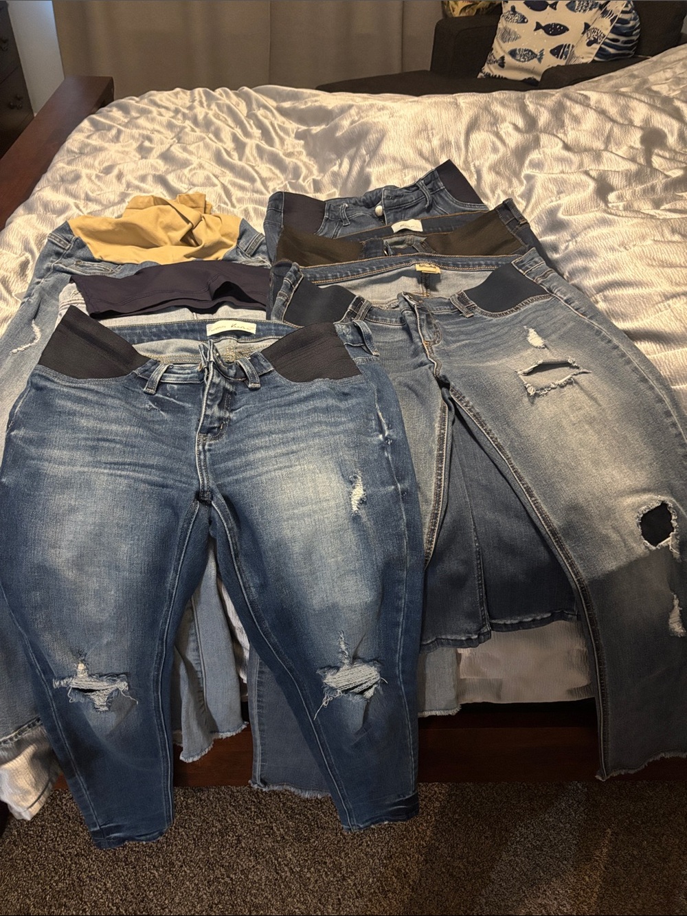 6 pairs of Maternity Blue Jeans/Jeggings with Stretch Waistband, EUC